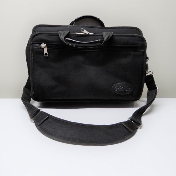 Large Bugatti Black Laptop Bag/Business Briefcase with removable shoulder strap - Picture 6 of 13